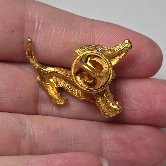 Vintage Gold Tone Dachshund Dog Lapel Pin Tie Tack Rhinestone Eyes Puppy Brooch - Picture 7 of 11